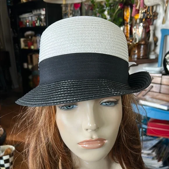 Vintage Black and White Straw Sun Hat - Picture 1 of 7